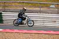 Vintage-motorcycle-club;eventdigitalimages;mallory-park;mallory-park-trackday-photographs;no-limits-trackdays;peter-wileman-photography;trackday-digital-images;trackday-photos;vmcc-festival-1000-bikes-photographs